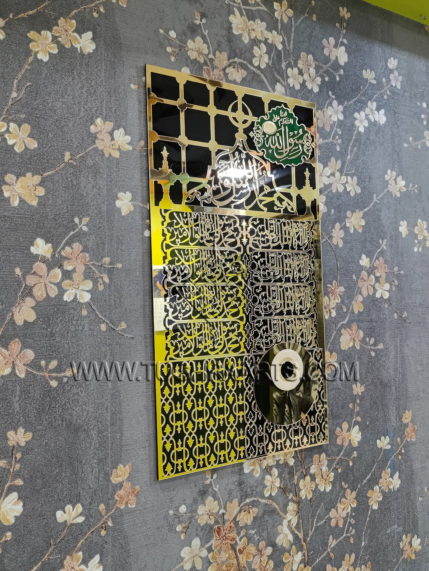 Sunehri Jaliya | Door of Roza E Rasool ﷺ Naqsh in Acrylic | Islamic Wall Art