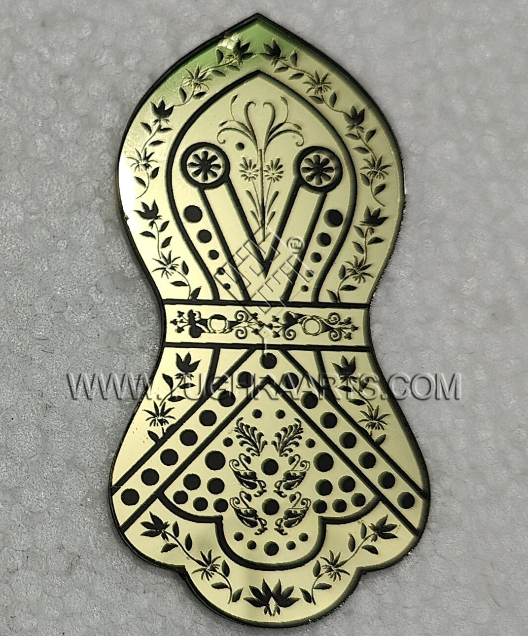 Unique Nalain Paak Brooch in Acrylic, islamic gift
